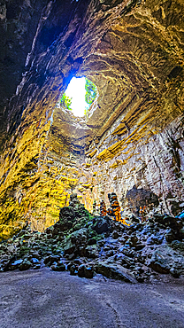 Castellana caves (Castellana Grotte), Apulia, Italy, Europe