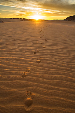 Sand dunes at sunset near the Ounianga lakes, UNESCO World Heritage Site, Chad, Africa