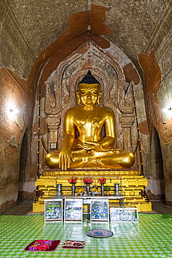 Sitting Buddha, Dhammayan Gyi Temple, Bagan (Pagan), Myanmar (Burma), Asia