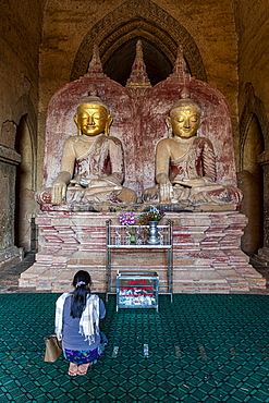 Sitting Buddhas, Dhammayan Gyi Temple, Bagan (Pagan), Myanmar (Burma), Asia