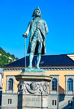 Ludwig Holberg statue, Bergen, Norway, Scandinavia, Europe