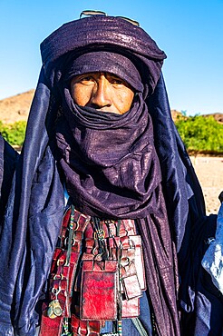 Traditional dressed Tuareg, Oasis of Timia, Air Mountains, Niger, Africa