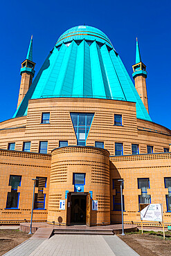 Mashkhur Zhusup Mosque, Pawlodar, Eastern Kazakhstan, Central Asia, Asia