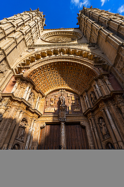 Entrance gate of the Cathedral of Palma, Mallorca, Balearic Islands, Spain, Mediterranean, Europe