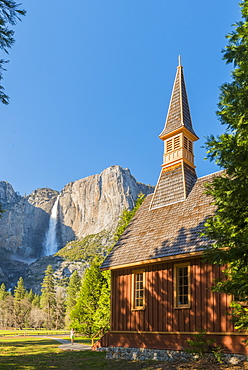 Yosemite Valley Chapel, Yosemite National Park, UNESCO World Heritage Site, California, United States of America, North America