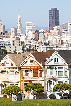 Painted Ladies in Alamo Square, San Francisco, California, United States of America, North America