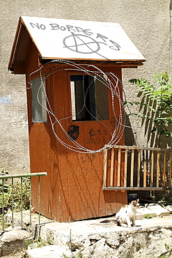 Cyprus. Abandoned houses along th Green Line in Nicosia dividing the Republic of Cyprus and Turkish controlled northern part. The United Nations Buffer Zone in Cyprus runs for more than 180.5?kilometres (112.2?mi) along what is known as the Green Line and has an area of 346?square kilometres (134?sq?mi). The zone partitions the island of Cyprus into a southern area effectively controlled by the government of the Republic of Cyprus (which is the de jure government for the entire island save for the British Sovereign Base Areas), and the northern area controlled by the Turkish army