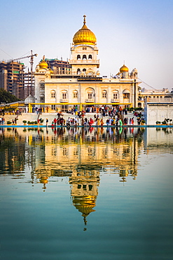 Sri Bangla Sahib Gurdwara (Sikh Temple), New Delhi, India, Asia