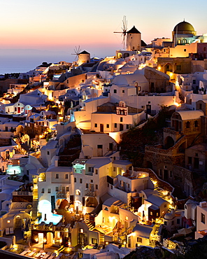 Oia at sunset, Santorini, Cyclades, Aegean Islands, Greek Islands, Greece, Europe