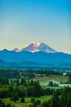 Mount Rainier at sunset, Washington State, United States of America, North America