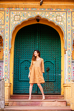 Woman in Jaipur, Rajasthan, India, Asia