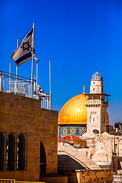 Israeli flag and Dome of the Rock, UNESCO World Heritage Site, Jerusalem, Israel, Middle East