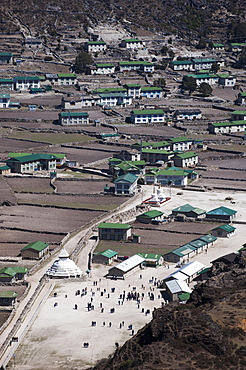 Khumjung village in the Khumbu (Everest) Region, Nepal, Himalayas, Asia