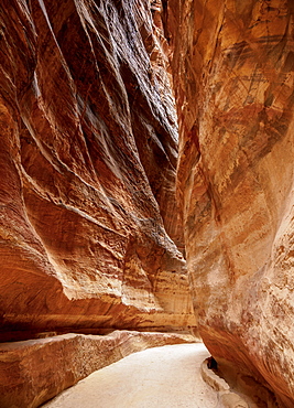 The Siq, Petra, UNESCO World Heritage Site, Ma'an Governorate, Jordan, Middle East