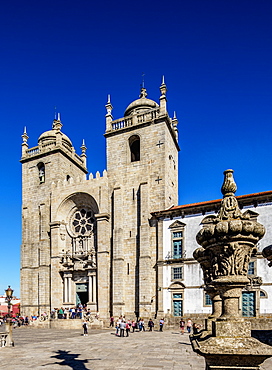 Se Cathedral, Pelourinho Square, Porto, Portugal, Europe