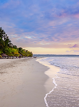 Seven Mile Beach at sunset, Long Bay, Negril, Westmoreland Parish, Jamaica, West Indies, Caribbean, Central America