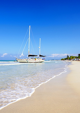 Sailing Ship at Seven Mile Beach, Long Bay, Negril, Westmoreland Parish, Jamaica, West Indies, Caribbean, Central America