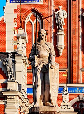 Roland's Statue in front of the House of the Black Heads, Town Hall Square, Riga, Latvia