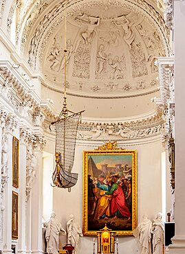 Church of St. Peter and St. Paul, interior, Vilnius, Lithuania