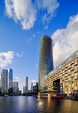 Millwall Inner Dock and Arena Tower, Isle of Dogs, London, England, United Kingdom, Europe