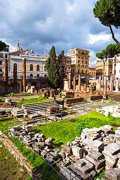 Largo di Torre Argentina square with Roman Republican temples and remains of Pompeys Theatre, in the ancient Campus Martius, Rome, Lazio, Italy, Europe