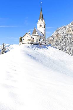 Typical church of Davos Wiesen in winter, Albula Valley, District of Prattigau/Davos, Canton of Graubunden, Switzerland, Europe