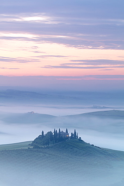 Podere Belvedere and mist at sunrise, San Quirico d'Orcia, Val d'Orcia, UNESCO World Heritage Site, Tuscany, Italy, Europe