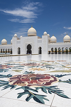 The Sheikh Zayed Grand Mosque, Abu Dhabi, United Arab Emirates, Middle East