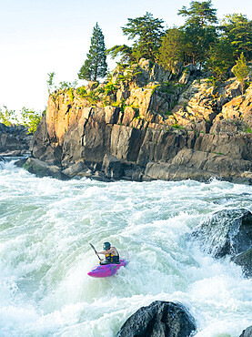 Ian Brown kayaks the Maryland side of Great Falls of the Potomac River, Maryland, United States of America, North America