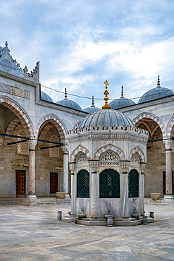 Yeni mosque in Istanbul, Turkey
