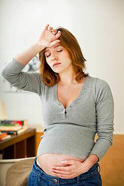 Pregnant woman with headache
