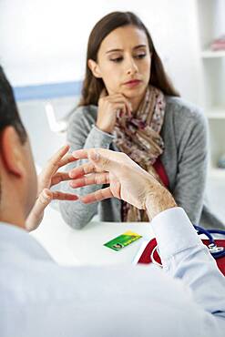 Woman in consultation, dialogue