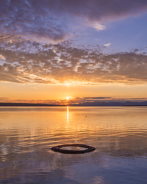 Fishing Cone and Yellowstone Lake at West Thumb Geyser Basin, Yellowstone National Park, Wyoming.