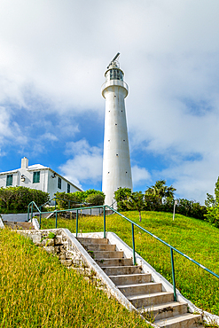 Gibb's Hill Lighthouse, built of cast iron in London and erected by the Royal Engineers in 1844, still in use, Southampton Parish, Bermuda, Atlantic, North America