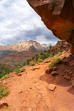 Overhanging rock on Watchman trail, Zion National Park, Utah, United States of America, North America