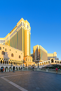 The Venetian Las Vegas Hotel at sunset, Las Vegas Strip, Paradise, Las Vegas Boulevard, Las Vegas, Nevada, United States of America, North America