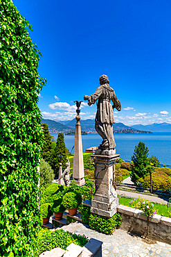 The gardens of Borromeo Palace, Isola Bella, Lake Maggiore, Verbania district, Piedmont, Italian Lakes, Italy, Europe