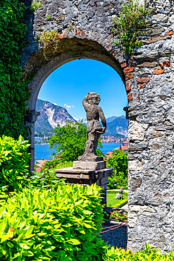 The gardens of Borromeo Palace, Isola Bella, Lake Maggiore, Verbania district, Piedmont, Italian Lakes, Italy, Europe