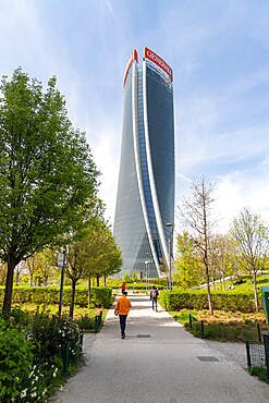 Skyscraper and garden, MIlano City Life district, Milan, Lombardy, Italy, Europe