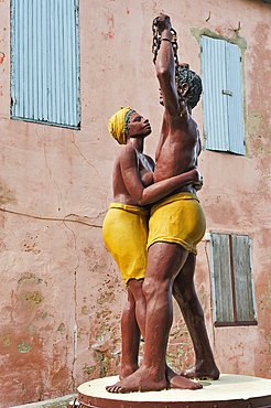 statue in memory of the abolition of slavery (sculpture by the two Guadelupian brothers Jean and Christian Moisa), Ile de Goree (Goree Island), Dakar,Senegal, West Africa