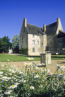 Chateau de Sache, where the French writer Honore de Balzac wrote (between 1825 and 1848) some of his finest works in the series La Comedie Humaine, Indre-et-Loire department, Centre region, France, Europe