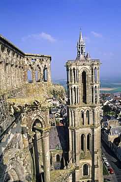Cathedral, Laon, Aisne department, Picardy region, northern France, Europe