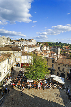 Square of Eglise Monolithe,Saint-Emilion,Gironde department,Aquitaine region,south-western France,Europe