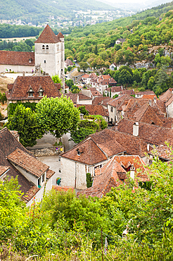 Saint-Cirq-Lapopie, one of the ' Plus Beaux Villages de France' (the most beautiful villages of France), Lot department, region of Midi-Pyrenees, Occitanie, southwest of France, Europe