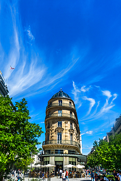High level clouds above Paris on a bright summer day