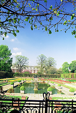 Sunken Garden, Kensington Gardens, London, England, United Kingdom, Europe