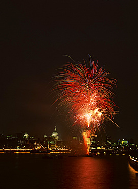 Fireworks display over The Thames for the Lord Mayor's Show, London, England, United Kingdom, Europe