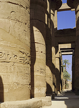 Great hypostyle hall, Karnak Temple, UNESCO World Heritage Site, near Luxor, Thebes, Egypt, North Africa, Africa