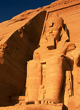 Statue of Ramses II, Abu Simbel, UNESCO World Heritage Site, Nubia, Egypt, North Africa, AFrica