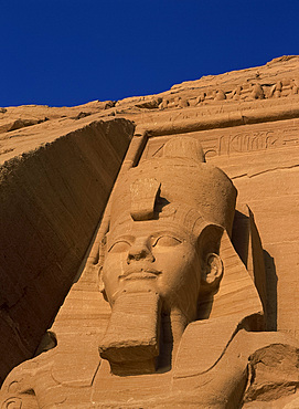 The colossi of Ramses II, Temple of Re-Herakhte, (Sun Temple) (Great Temple of Ramses II), built for Ramses II, Abu Simbel, UNESCO World Heritage Site, Nubia, Egypt, North Africa, Africa